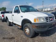 ✅ 1999 Ford F-250 • VIN: 1FTPF28W2XNB25385 • Lot: 42768047. Wystawiony na IAAI z przebiegiem Nie podano. Bezpłatny archiwum sprzedaży aukcyjnych z USA i szczegółowy raport historii pojazdu na DreamBid. Zdjęcie 1.