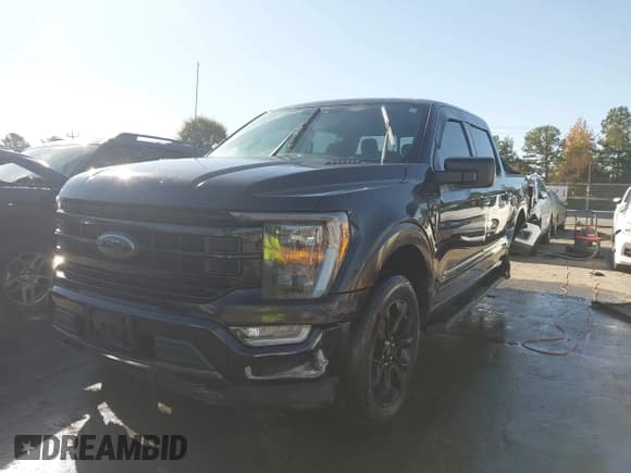 ✅ 2022 Ford F-150 XLT • VIN: 1FTFW1ED1NFB71693 • Lot: 43590128. Wystawiony na IAAI z przebiegiem 37 825 mil. Bezpłatny archiwum sprzedaży aukcyjnych z USA i szczegółowy raport historii pojazdu na DreamBid. Zdjęcie 19.