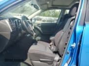 ✅ 2007 Toyota Matrix STD • VIN: 2T1KR30E57C646369 • Lot: 70559315. Wystawiony na Copart z przebiegiem 269 024 mil. Bezpłatny archiwum sprzedaży aukcyjnych z USA i szczegółowy raport historii pojazdu na DreamBid. Zdjęcie 7.