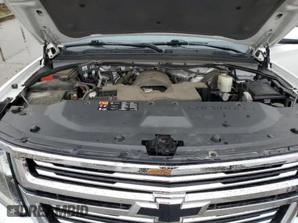 ✅ 2015 Chevrolet Tahoe LS • VIN: 1GNSKAEC9FR533813 • Lot: 82454825. Wystawiony na Copart z przebiegiem 97 157 mil. Bezpłatny archiwum sprzedaży aukcyjnych z USA i szczegółowy raport historii pojazdu na DreamBid. Zdjęcie 12.