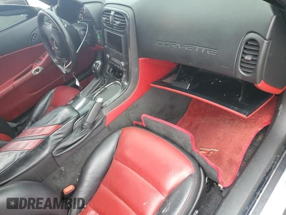 ✅ 2011 Chevrolet Corvette Z16 Grand Sport 3LT • VIN: 1G1YW2DW6B5104809 • Lot: 72447364. Listed on Copart with Not provided. Free auction sales archive from the USA and detailed vehicle history report at DreamBid. Image 8.