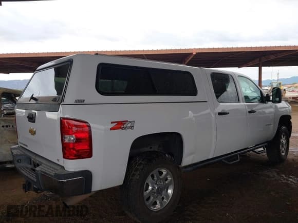 ✅ 2013 Chevrolet Silverado 2500HD LT • VIN: 1GC1KXCG3DF155614 • Лот: 43762478. Опубликован ранее на IAAI с пробегом 100 627 миль. Бесплатный доступ к архиву аукционных продаж из США и подробный отчёт об истории автомобиля на DreamBid. Изображение 21.