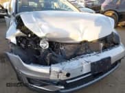 ✅ 2017 Volkswagen Golf S • VIN: 3VWH17AU2HM507014 • Lot: 43821524. Listed on IAAI with 226,832 mi. Free auction sales archive from the USA and detailed vehicle history report at DreamBid. Image 6.