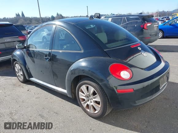 ✅ 2008 Volkswagen Beetle S • VIN: 3VWRW31C28M504281 • Lot: 41684188. Listed on IAAI with 95,235 mi. Free auction sales archive from the USA and detailed vehicle history report at DreamBid. Image 3.