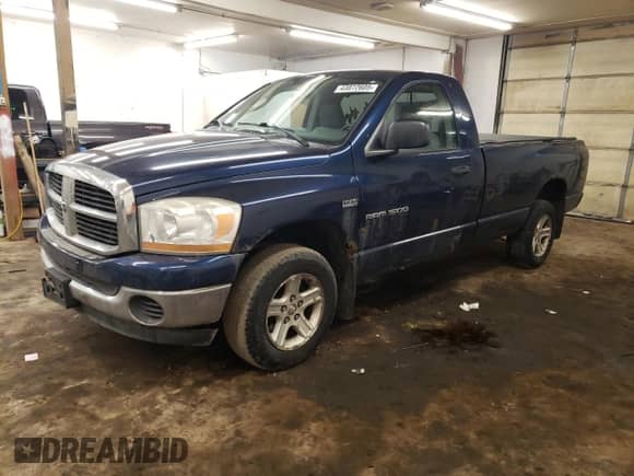 2006 Dodge 1500 SLT z VIN 1D7HU16226J109185, wystawiony jako Copart lot #43872605 z przebiegiem 206 422 mil mil oraz Czysty tytuł • Clean title. Historia ofert i sprzedaży dostępna na DreamBid. Obrazek 1.