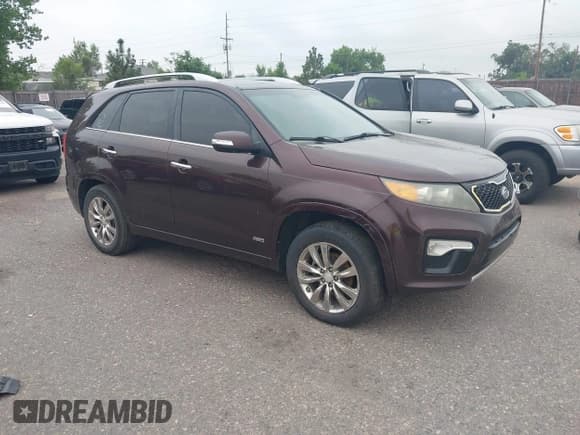 ✅ 2011 Kia Sorento SX • VIN: 5XYKWDA29BG157277 • Лот: 42854045. Опубликован ранее на IAAI с пробегом 255 040 миль. Бесплатный доступ к архиву аукционных продаж из США и подробный отчёт об истории автомобиля на DreamBid. Изображение 1.