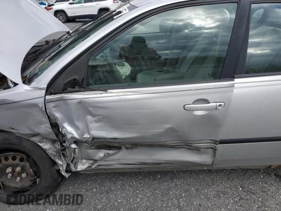 ✅ 2005 Chevrolet Malibu • VIN: 1G1ZS52F45F285282 • Lot: 90914655. Listed on Copart with Not provided. Free auction sales archive from the USA and detailed vehicle history report at DreamBid. Image 7.