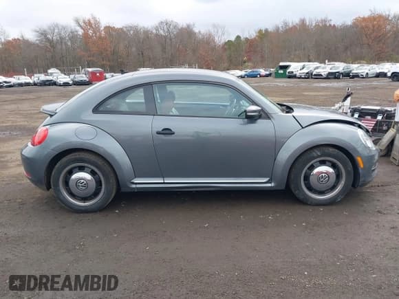 ✅ 2016 Volkswagen Beetle Fleet Edition • VIN: 3VWF17AT7GM636976 • Lot: 43673800. Listed on IAAI with 180,287 mi. Free auction sales archive from the USA and detailed vehicle history report at DreamBid. Image 13.