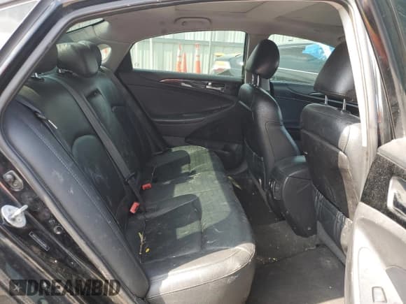 ✅ 2013 Hyundai Sonata SE • VIN: 5NPEC4ABXDH628516 • Lot: 63783374. Wystawiony na Copart z przebiegiem 260 016 mil. Bezpłatny archiwum sprzedaży aukcyjnych z USA i szczegółowy raport historii pojazdu na DreamBid. Zdjęcie 10.