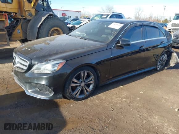 ✅ 2016 Mercedes-Benz E 350 Sport • VIN: WDDHF8JB4GB266299 • Lot: 43679081. Listed on IAAI with Not provided. Free auction sales archive from the USA and detailed vehicle history report at DreamBid. Image 2.