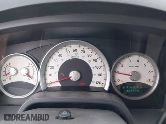 2007 Dodge Dakota SLT z VIN 1D7HW48N17S128373, wystawiony jako IAAI lot #42633897 z przebiegiem 129 780 mil mil oraz . Historia ofert i sprzedaży dostępna na DreamBid. Obrazek 7.