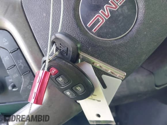 ✅ 2019 GMC Savana Cargo • VIN: 1GTW7AFG3K1290845 • Lot: 41761301. Listed on IAAI with 175,969 mi. Free auction sales archive from the USA and detailed vehicle history report at DreamBid. Image 11.