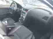 2011 Chevrolet Malibu 2LT z VIN 1G1ZD5E1XBF227991, wystawiony jako IAAI lot #43496177 z przebiegiem 175 673 mil mil oraz . Historia ofert i sprzedaży dostępna na DreamBid. Obrazek 5.