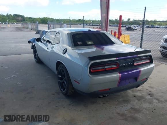 ✅ 2019 Dodge Challenger SXT • VIN: 2C3CDZAG9KH666679 • Lot: 43386909. Wystawiony na IAAI z przebiegiem 92 298 mil. Bezpłatny archiwum sprzedaży aukcyjnych z USA i szczegółowy raport historii pojazdu na DreamBid. Zdjęcie 3.