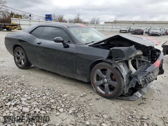 ✅ 2013 Dodge Challenger Rallye Redline • VIN: 2C3CDYAG2DH562337 • Lot: 82303144. Wystawiony na Copart z przebiegiem Nie podano. Bezpłatny archiwum sprzedaży aukcyjnych z USA i szczegółowy raport historii pojazdu na DreamBid. Zdjęcie 4.