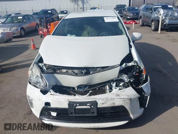 ✅ 2015 Toyota Prius Two • VIN: JTDKN3DU5F0484720 • Lot: 43772884. Listed on IAAI with 110,357 mi. Free auction sales archive from the USA and detailed vehicle history report at DreamBid. Image 6.