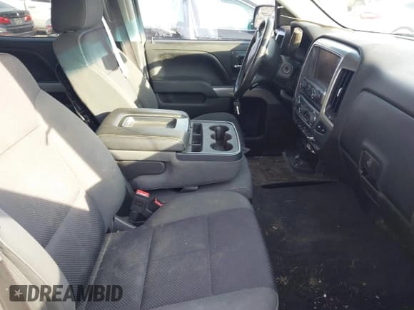 ✅ 2014 Chevrolet Silverado 1500 LT • VIN: 3GCUKREC5EG520698 • Lot: 41802165. Wystawiony na IAAI z przebiegiem 191 697 mil. Bezpłatny archiwum sprzedaży aukcyjnych z USA i szczegółowy raport historii pojazdu na DreamBid. Zdjęcie 5.