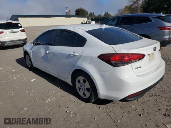 ✅ 2018 Kia Forte LX • VIN: 3KPFK4A78JE243703 • Lot: 87252745. Listed on Copart with 172,720 mi. Free auction sales archive from the USA and detailed vehicle history report at DreamBid. Image 2.