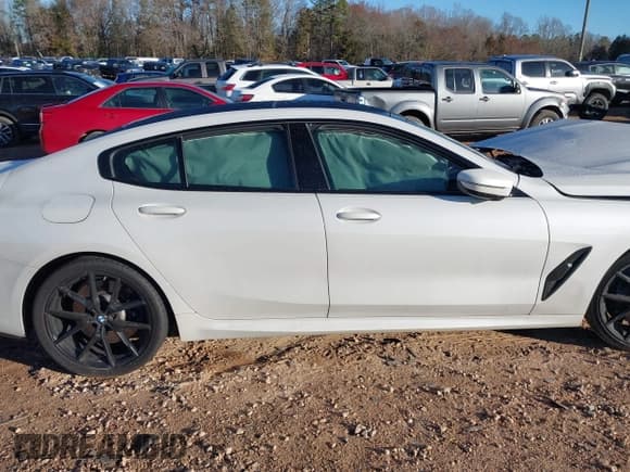 ✅ 2021 BMW 8 Series 840i • VIN: WBAGV2C0XMCE91866 • Лот: 41688628. Опубликован ранее на IAAI с пробегом Не указан. Бесплатный доступ к архиву аукционных продаж из США и подробный отчёт об истории автомобиля на DreamBid. Изображение 13.