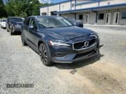 ✅ 2022 Volvo V60 • VIN: YV4102WK0N2091854 • Lot: 66373185. Wystawiony na Copart z przebiegiem 23 962 mil. Bezpłatny archiwum sprzedaży aukcyjnych z USA i szczegółowy raport historii pojazdu na DreamBid. Zdjęcie 13.