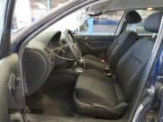 ✅ 2002 Volkswagen Jetta GL • VIN: 3VWRB69MX2M074114 • Lot: 64694925. Wystawiony na Copart z przebiegiem 141 243 mil. Bezpłatny archiwum sprzedaży aukcyjnych z USA i szczegółowy raport historii pojazdu na DreamBid. Zdjęcie 7.