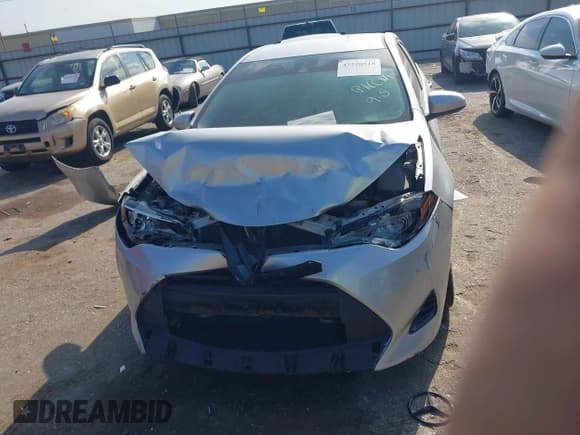 ✅ 2019 Toyota Corolla LE • VIN: 5YFBURHE5KP890117 • Lot: 43220518. Listed on IAAI with 160,615 mi. Free auction sales archive from the USA and detailed vehicle history report at DreamBid. Image 12.