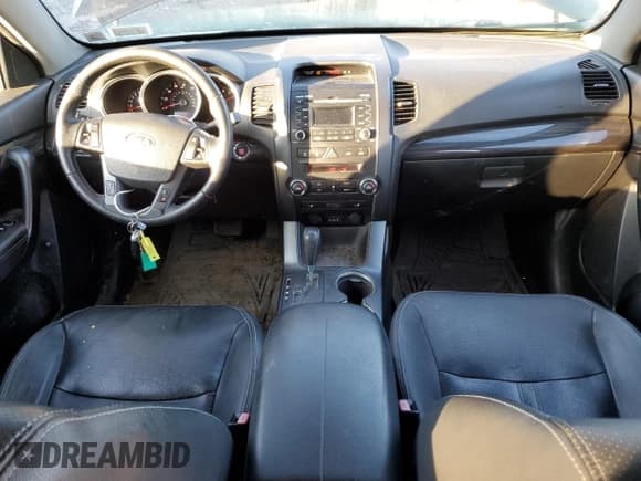 ✅ 2011 Kia Sorento EX • VIN: 5XYKUDA19BG180412 • Lot: 93430545. Listed on Copart with 167,287 mi. Free auction sales archive from the USA and detailed vehicle history report at DreamBid. Image 8.