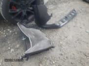 ✅ 2019 Hyundai Santa Fe SEL • VIN: 5NMS33AD9KH007325 • Lot: 38524093. Wystawiony na Copart z przebiegiem 58 364 mil. Bezpłatny archiwum sprzedaży aukcyjnych z USA i szczegółowy raport historii pojazdu na DreamBid. Zdjęcie 15.