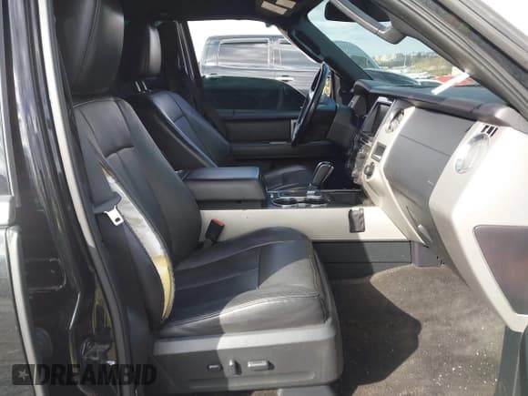 ✅ 2015 Ford Expedition Limited • VIN: 1FMJU2AT8FEF09144 • Лот: 43673187. Опубликован ранее на IAAI с пробегом 144 056 миль. Бесплатный доступ к архиву аукционных продаж из США и подробный отчёт об истории автомобиля на DreamBid. Изображение 5.