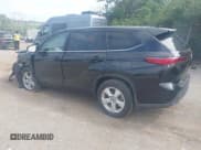 ✅ 2022 Toyota Highlander LE • VIN: 5TDBZRBH6NS584981 • Lot: 43266813. Wystawiony na IAAI z przebiegiem 74 746 mil. Bezpłatny archiwum sprzedaży aukcyjnych z USA i szczegółowy raport historii pojazdu na DreamBid. Zdjęcie 3.