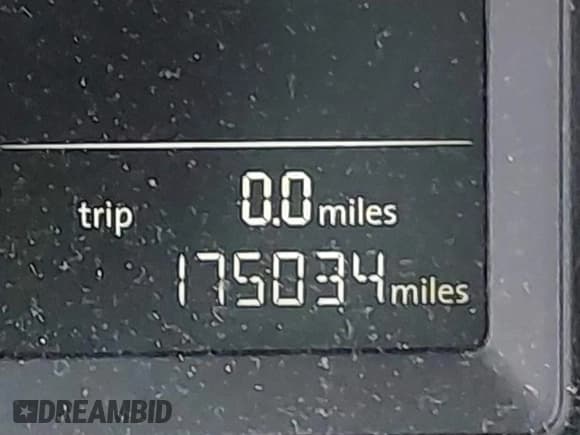 ✅ 2010 Volkswagen Jetta SE • VIN: 3VWRZ7AJ1AM120429 • Lot: 43876874. Listed on IAAI with 175,034 mi. Free auction sales archive from the USA and detailed vehicle history report at DreamBid. Image 16.