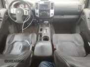 ✅ 2014 Nissan Frontier Pro-4X • VIN: 1N6AD0EV1EN741231 • Lot: 51704525. Wystawiony na Copart z przebiegiem 126 708 mil. Bezpłatny archiwum sprzedaży aukcyjnych z USA i szczegółowy raport historii pojazdu na DreamBid. Zdjęcie 8.