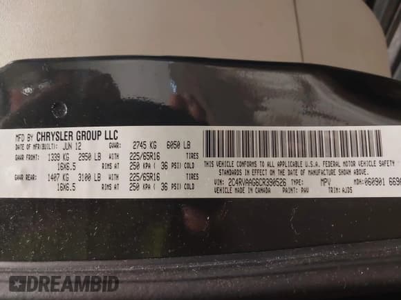 ✅ 2012 Volkswagen Routan S • VIN: 2C4RVAAG6CR390526 • Lot: 41548323. Listed on IAAI with 133,611 mi. Free auction sales archive from the USA and detailed vehicle history report at DreamBid. Image 9.