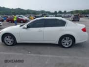 ✅ 2015 Infiniti Q40 • VIN: JN1CV6AP4FM502043 • Lot: 43294907. Wystawiony na IAAI z przebiegiem 80 135 mil. Bezpłatny archiwum sprzedaży aukcyjnych z USA i szczegółowy raport historii pojazdu na DreamBid. Zdjęcie 6.