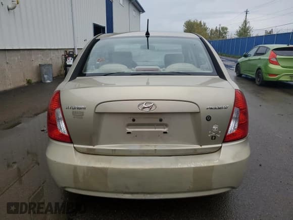 ✅ 2009 Hyundai Accent L • VIN: KMHCN45C39U380428 • Лот: 82547335. Опубликован ранее на Copart с пробегом 230 904 миль. Бесплатный доступ к архиву аукционных продаж из США и подробный отчёт об истории автомобиля на DreamBid. Изображение 6.