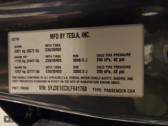 ✅ 2020 Tesla Model 3 Performance • VIN: 5YJ3E1EC3LF641768 • Lot: 41542615. Wystawiony na IAAI z przebiegiem 43 343 mil. Bezpłatny archiwum sprzedaży aukcyjnych z USA i szczegółowy raport historii pojazdu na DreamBid. Zdjęcie 9.