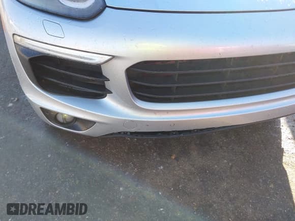 ✅ 2017 Porsche Cayenne • VIN: WP1AA2A2XHKA82752 • Лот: 43705470. Опубликован ранее на IAAI с пробегом 105 345 миль. Бесплатный доступ к архиву аукционных продаж из США и подробный отчёт об истории автомобиля на DreamBid. Изображение 6.