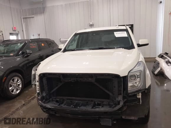 ✅ 2015 GMC Yukon XL SLT • VIN: 1GKS2HKC7FR669240 • Lot: 42183822. Wystawiony na IAAI z przebiegiem 117 727 mil. Bezpłatny archiwum sprzedaży aukcyjnych z USA i szczegółowy raport historii pojazdu na DreamBid. Zdjęcie 13.
