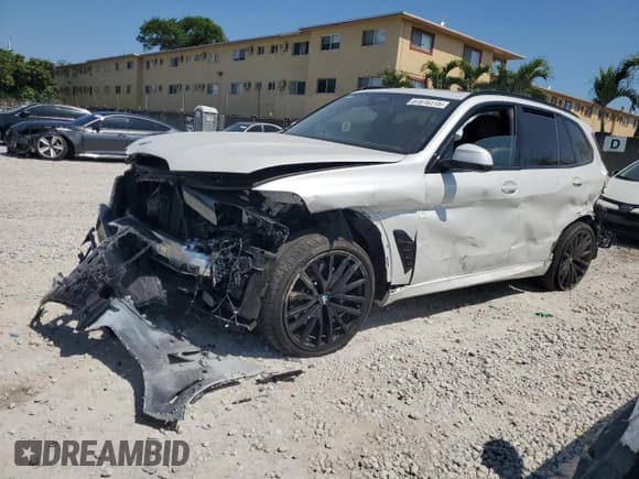 ✅ 2025 BMW X5 xDrive40i • VIN: 5UX23EU08S9Z16459 • Lot: 51616115. Wystawiony na Copart z przebiegiem Nie podano. Bezpłatny archiwum sprzedaży aukcyjnych z USA i szczegółowy raport historii pojazdu na DreamBid. Zdjęcie 1.
