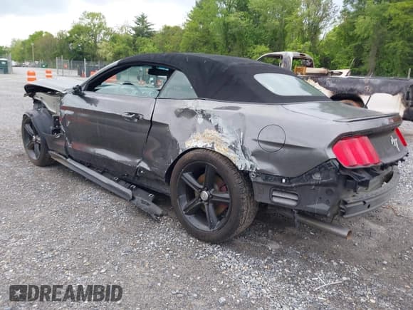 ✅ 2016 Ford Mustang V6 • VIN: 1FATP8EM4G5236012 • Lot: 42240455. Wystawiony na IAAI z przebiegiem 83 899 mil. Bezpłatny archiwum sprzedaży aukcyjnych z USA i szczegółowy raport historii pojazdu na DreamBid. Zdjęcie 3.