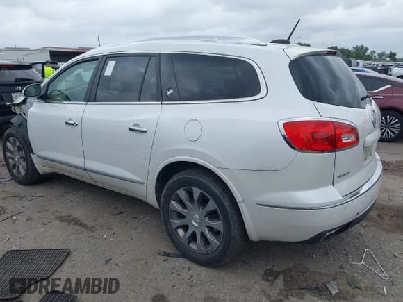 ✅ 2016 Buick Enclave Premium • VIN: 5GAKRCKD8GJ145728 • Lot: 42205122. Wystawiony na IAAI z przebiegiem 105 531 mil. Bezpłatny archiwum sprzedaży aukcyjnych z USA i szczegółowy raport historii pojazdu na DreamBid. Zdjęcie 3.