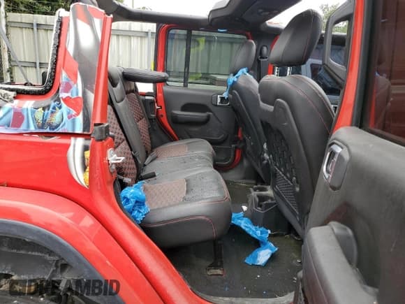 ✅ 2021 Jeep Wrangler Unlimited Rubicon • VIN: 1C4HJXFN7MW649602 • Lot: 71774825. Wystawiony na Copart z przebiegiem 38 850 mil. Bezpłatny archiwum sprzedaży aukcyjnych z USA i szczegółowy raport historii pojazdu na DreamBid. Zdjęcie 11.