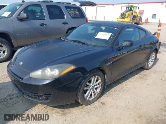 2008 Hyundai Tiburon GS с VIN KMHHM66D08U291751, выставлен на аукционе IAAI как лот 42399668 с пробегом 161 156 миль миль и . История ставок и продаж доступна на DreamBid. Изображение 17.