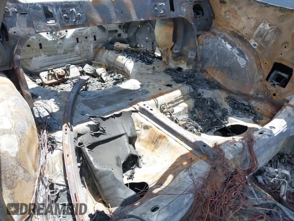 ✅ 2019 Ford Mustang GT Premium • VIN: 1FA6P8CFXK5169586 • Lot: 42815014. Wystawiony na IAAI z przebiegiem Nie podano. Bezpłatny archiwum sprzedaży aukcyjnych z USA i szczegółowy raport historii pojazdu na DreamBid. Zdjęcie 8.