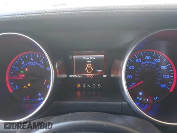 ✅ 2021 Ford Mustang GT • VIN: 1FA6P8CF7M5148164 • Lot: 42928704. Listed on IAAI with 36,229 mi. Free auction sales archive from the USA and detailed vehicle history report at DreamBid. Image 7.