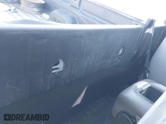 ✅ 2009 Chevrolet Silverado 2500HD Work Truck • VIN: 1GBHC44K49E129313 • Lot: 43602489. Listed on IAAI with 308,651 mi. Free auction sales archive from the USA and detailed vehicle history report at DreamBid. Image 8.