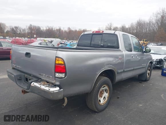 ✅ 2002 Toyota Tundra SR5 • VIN: 5TBBT44112S247868 • Лот: 43778040. Опубликован ранее на IAAI с пробегом 161 928 миль. Бесплатный доступ к архиву аукционных продаж из США и подробный отчёт об истории автомобиля на DreamBid. Изображение 4.