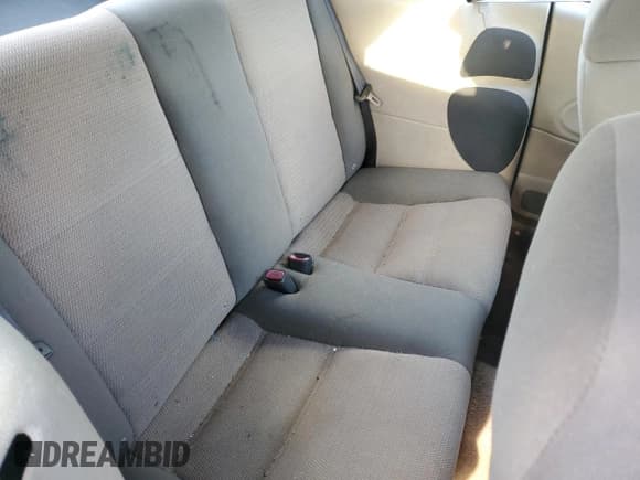 ✅ 2004 Ford Mustang Deluxe • VIN: 1FAFP44634F136739 • Lot: 44078925. Listed on Copart with 105,591 mi. Free auction sales archive from the USA and detailed vehicle history report at DreamBid. Image 10.