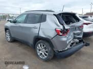 ✅ 2022 Jeep Compass Latitude Lux • VIN: 3C4NJDFB5NT112287 • Lot: 42193240. Listed on IAAI with 28,521 mi. Free auction sales archive from the USA and detailed vehicle history report at DreamBid. Image 3.