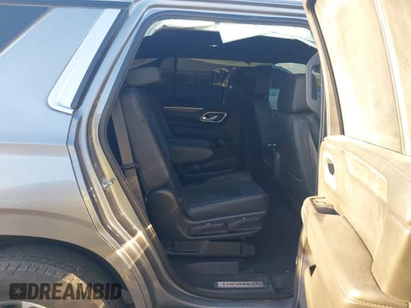 ✅ 2022 Chevrolet Tahoe LT • VIN: 1GNSKNKD4NR268950 • Lot: 43358518. Listed on IAAI with 40,387 mi. Free auction sales archive from the USA and detailed vehicle history report at DreamBid. Image 8.